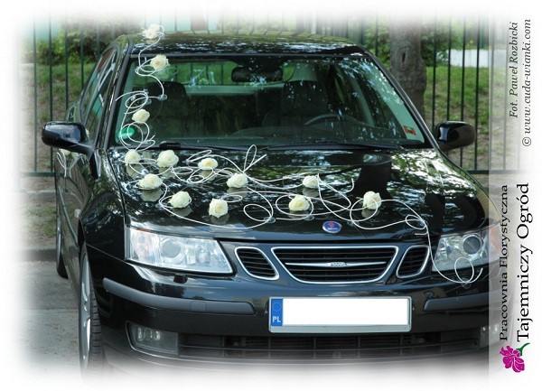 dekoracje ślubne na auto, samochód ślubny